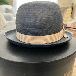 Goorin Bros bowler M